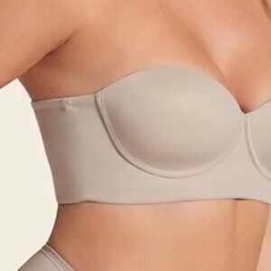 Leonisa Strapless Bra, NWT. Comes with removable straps. Color: Beige-Nude